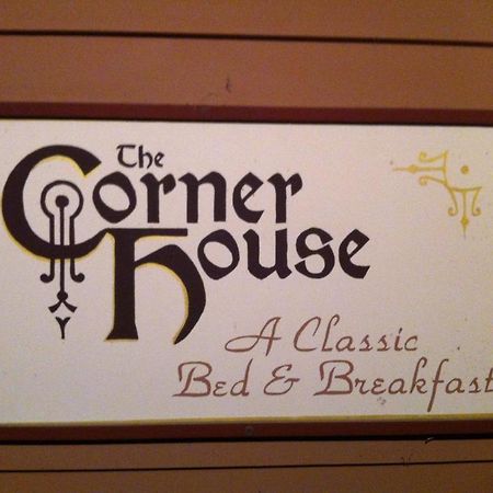 The Corner House Bed & Breakfast Bed and Breakfast Nicholasville Eksteriør billede